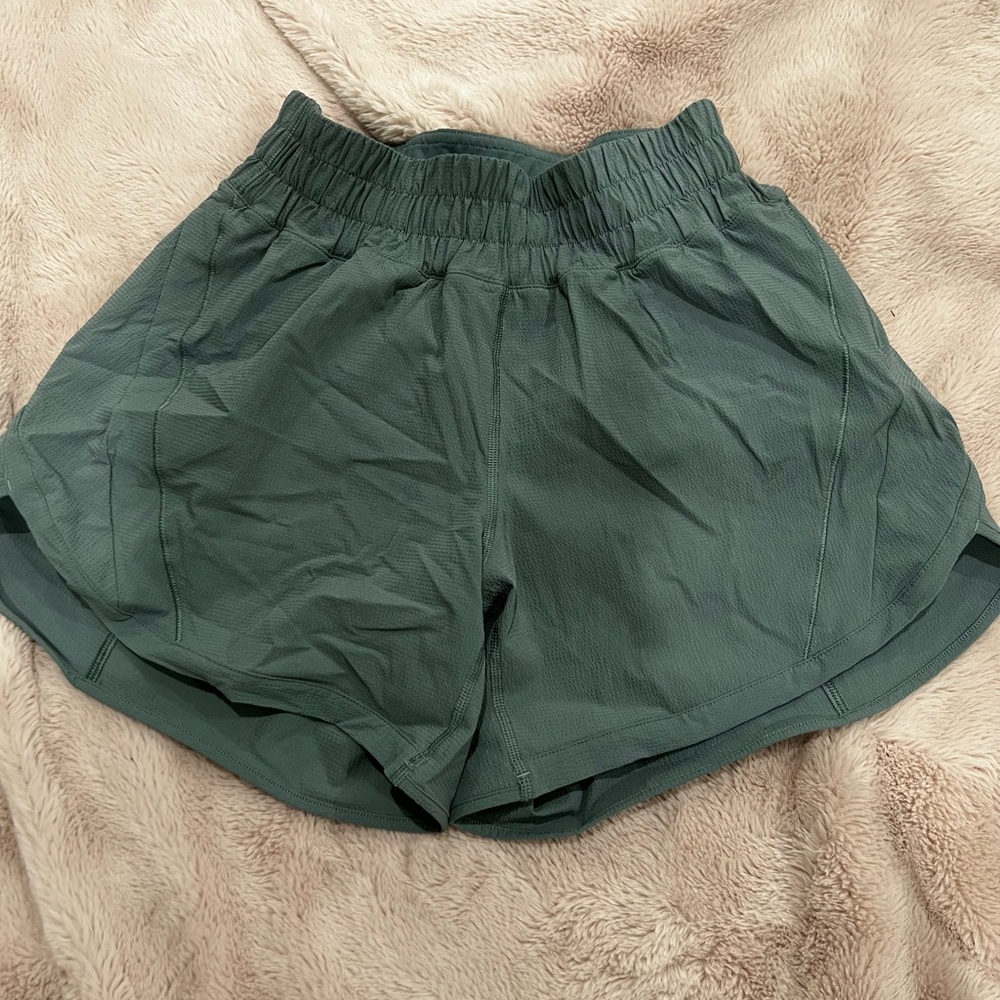 Lululemon track that high rise lined short 5”